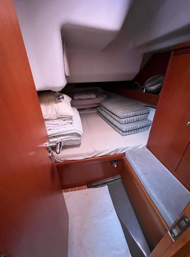 2007 Grand Soleil 43 for sale (photo 27)