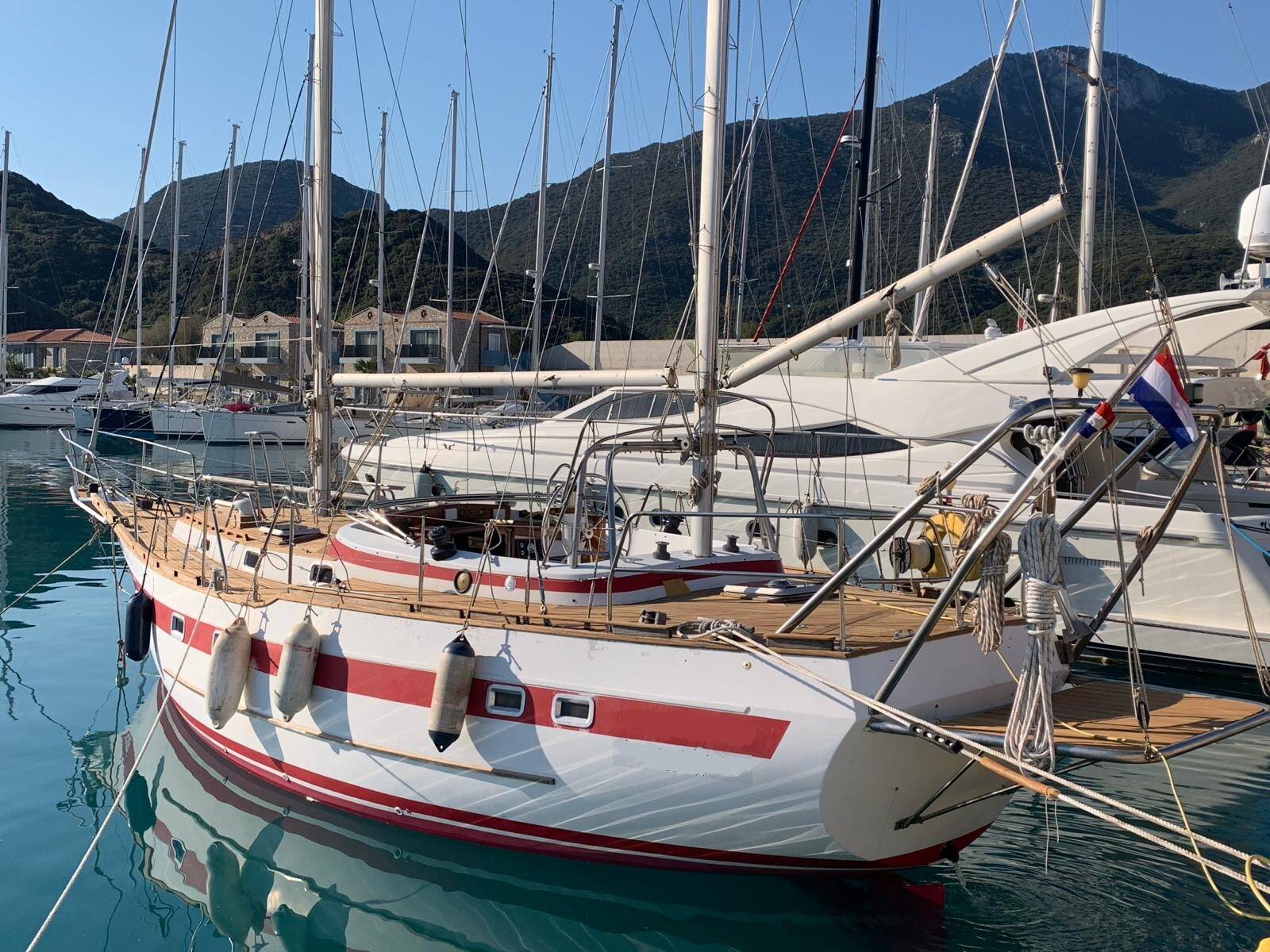 1994 Atlantic 40 for sale (photo 1)