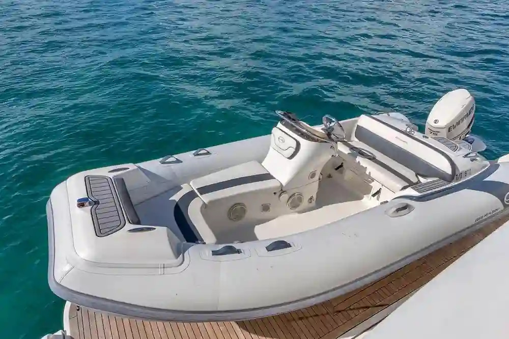 2010 Azimut 95 for sale (photo 4)