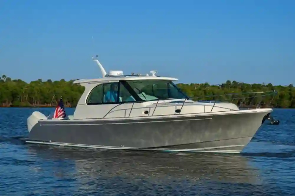 2023 Hinckley Yachts Sport Boat 40X for sale (photo 2)
