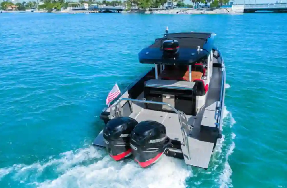 2018 Axopar 37 Sun-Top for sale (photo 3)