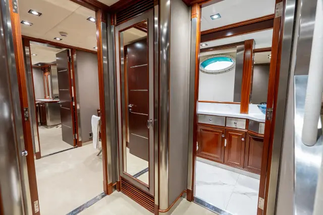 2003 Palmer Johnson 120FT for sale (photo 39)