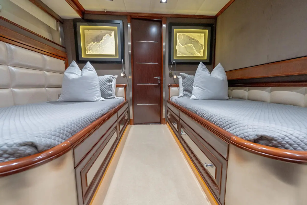 2003 Palmer Johnson 120FT for sale (photo 54)