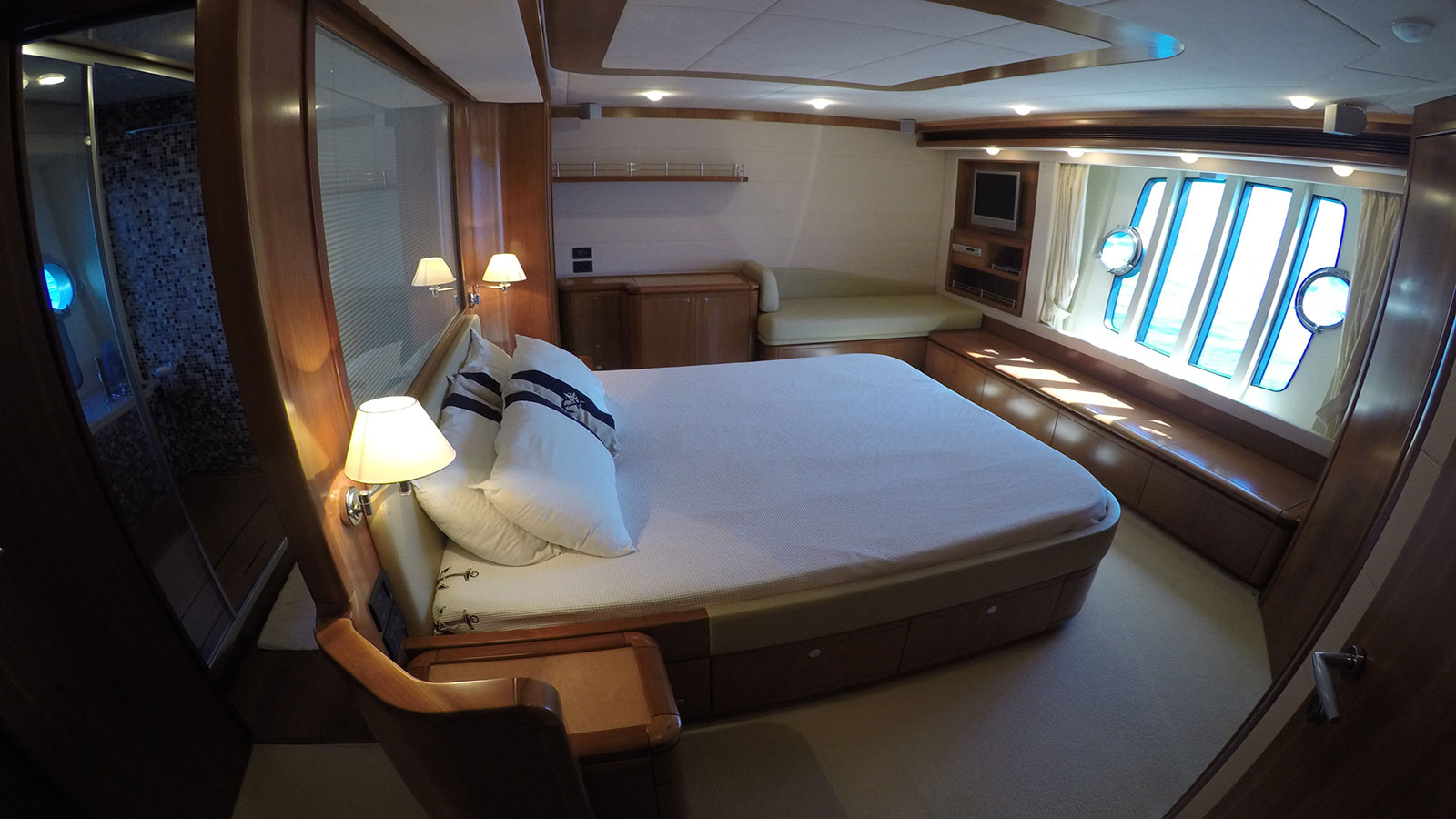 2005 Ferretti 830 à venda (photo 8)