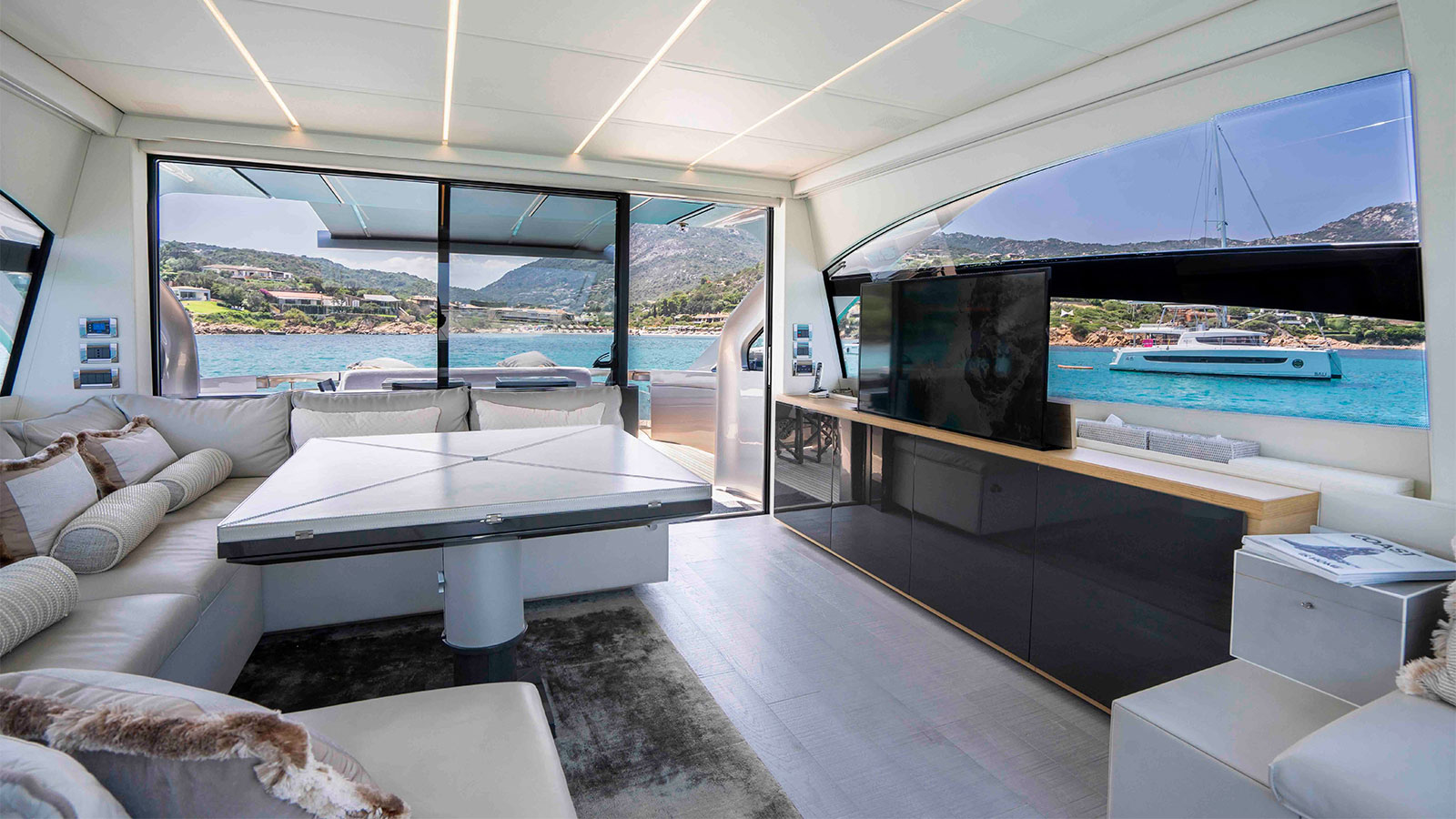 2016 Pershing 70 for sale (photo 3)