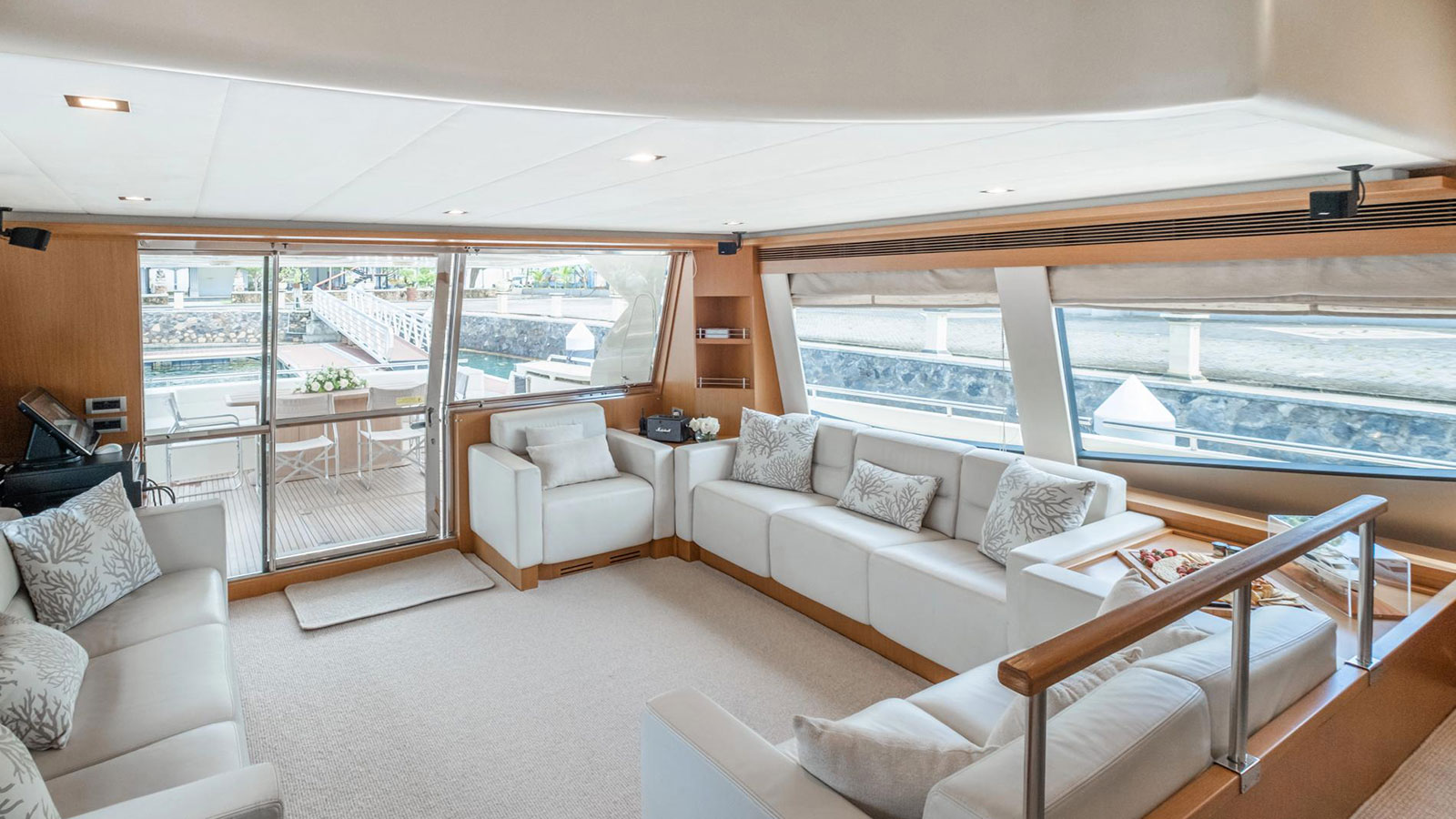 2009 Ferretti 780 à vendre (photo 2)