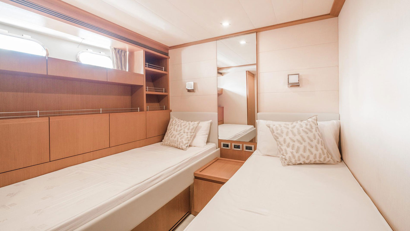 2009 Ferretti 780 à vendre (photo 12)
