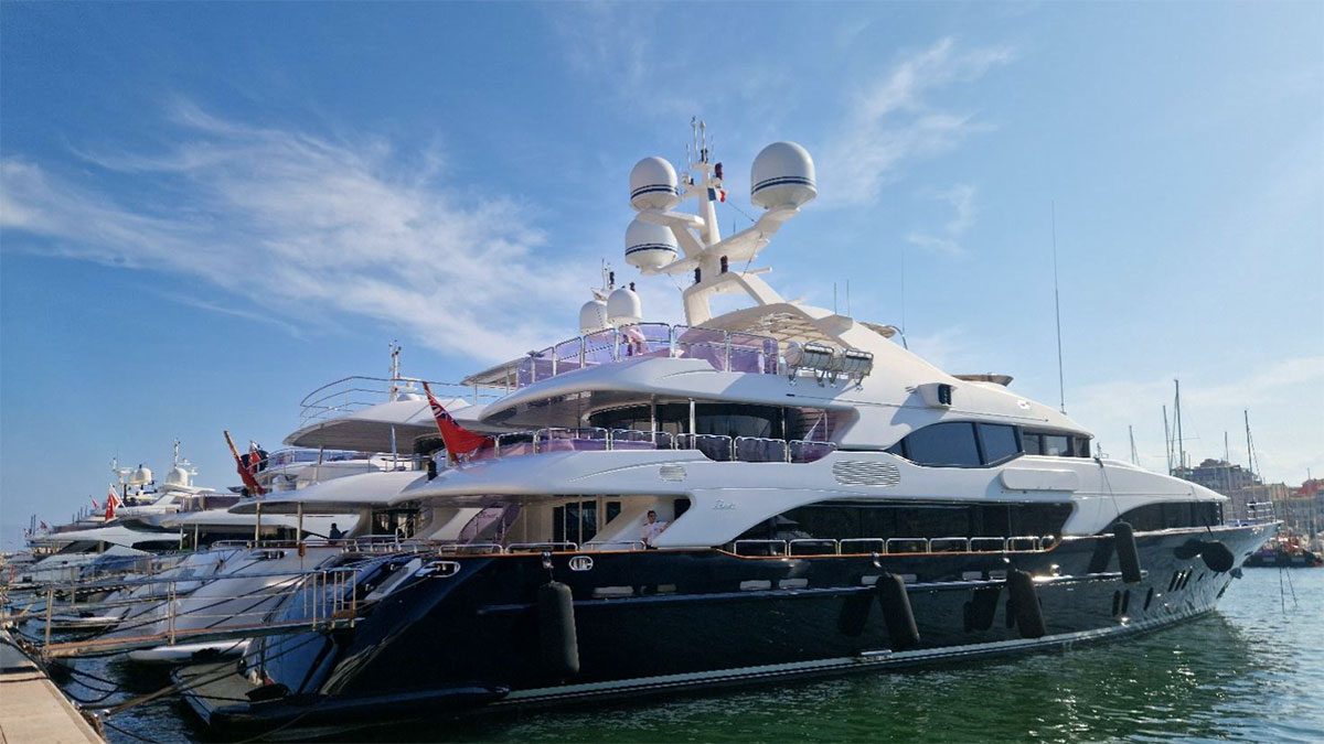 2010 Benetti Vision 145 na sprzedaż (photo 18)
