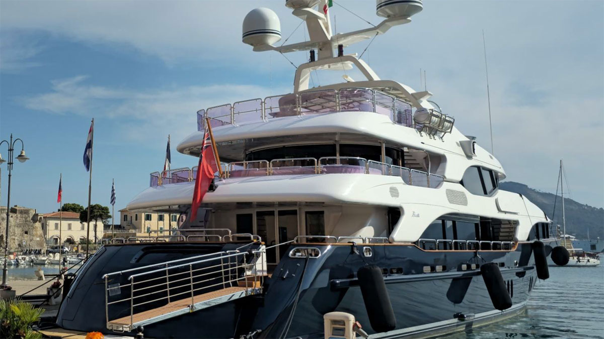 2010 Benetti Vision 145 na sprzedaż (photo 19)