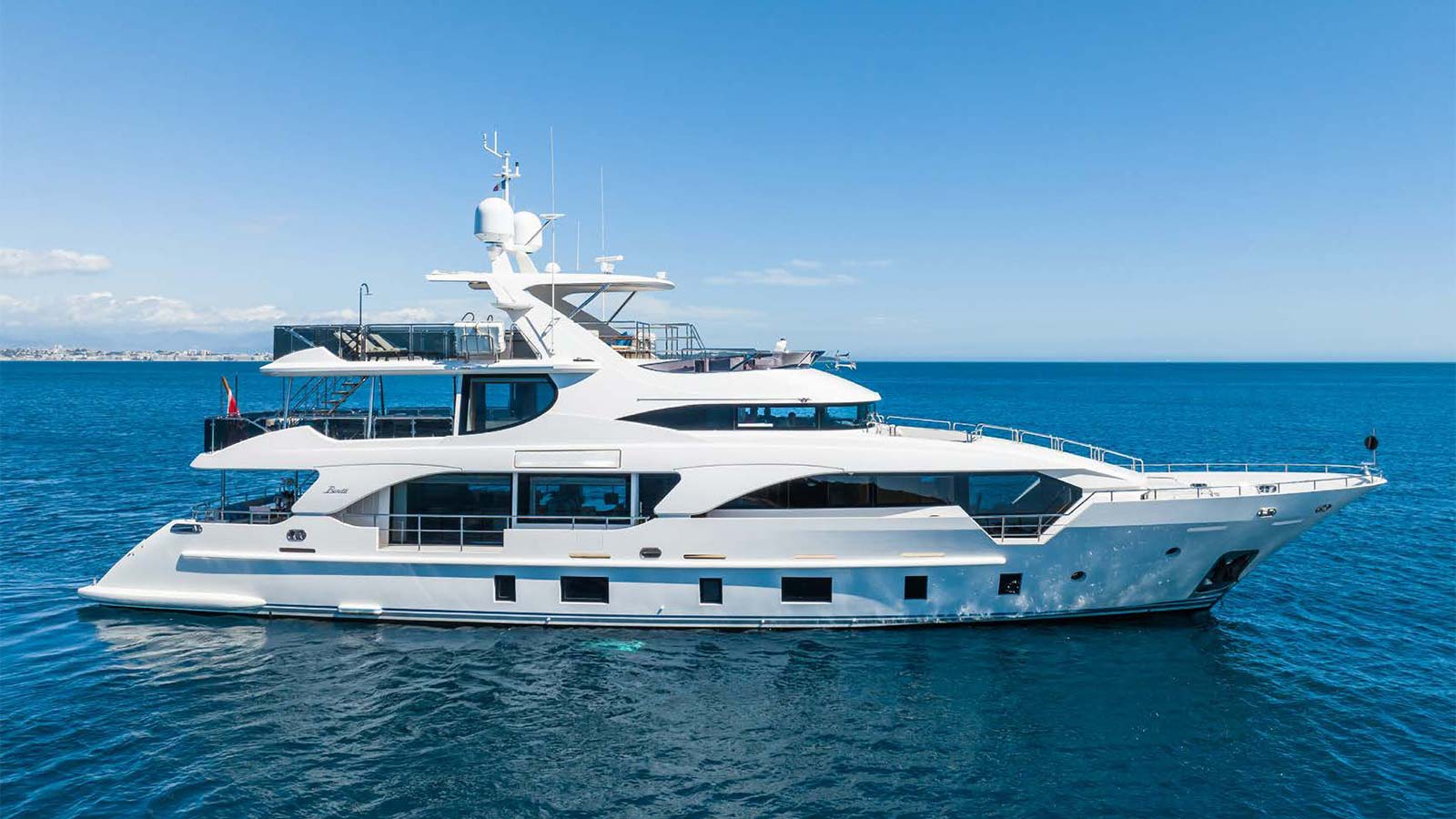 2014 Benetti 108 Tradition te koop (photo 1)