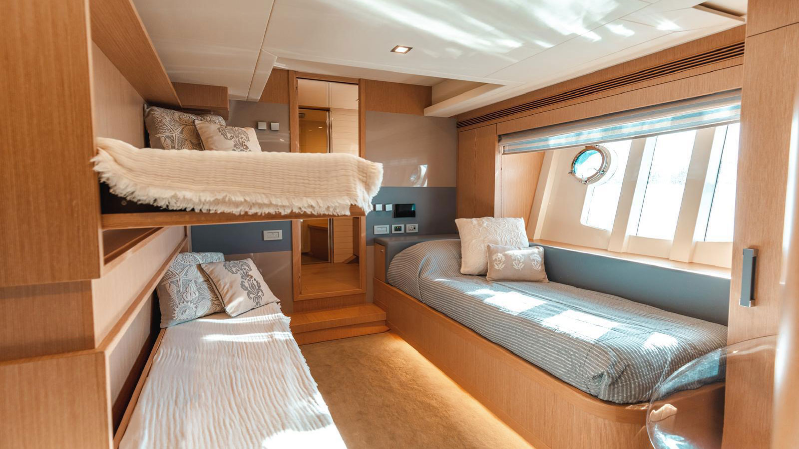 2013 Custom Line Navetta 26 in vendita (photo 8)