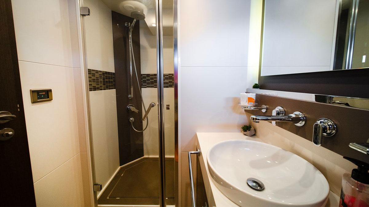 2015 Numarine 78 Flybridge in vendita (photo 18)
