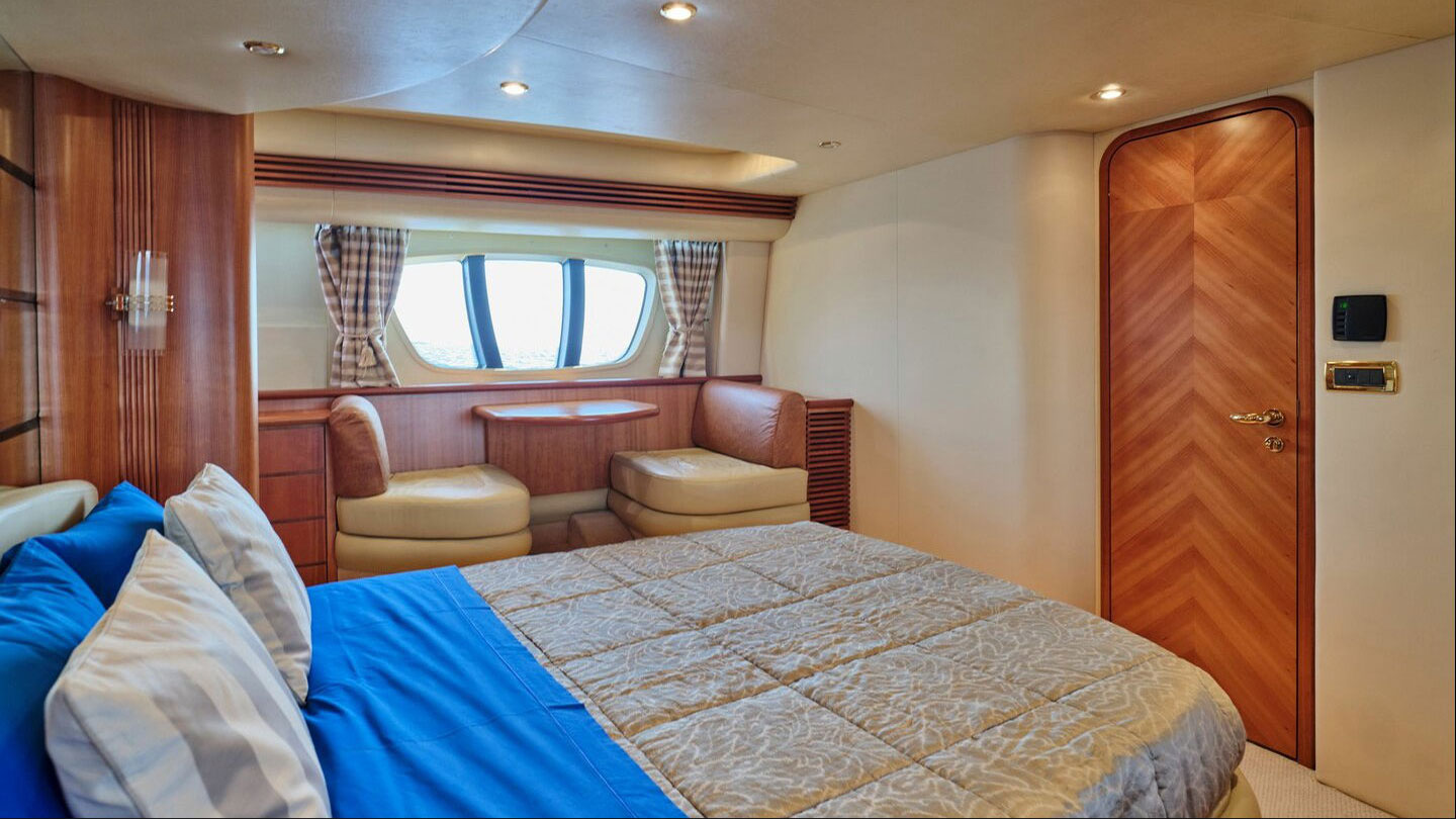 2006 Azimut 68 Evo for sale (photo 12)