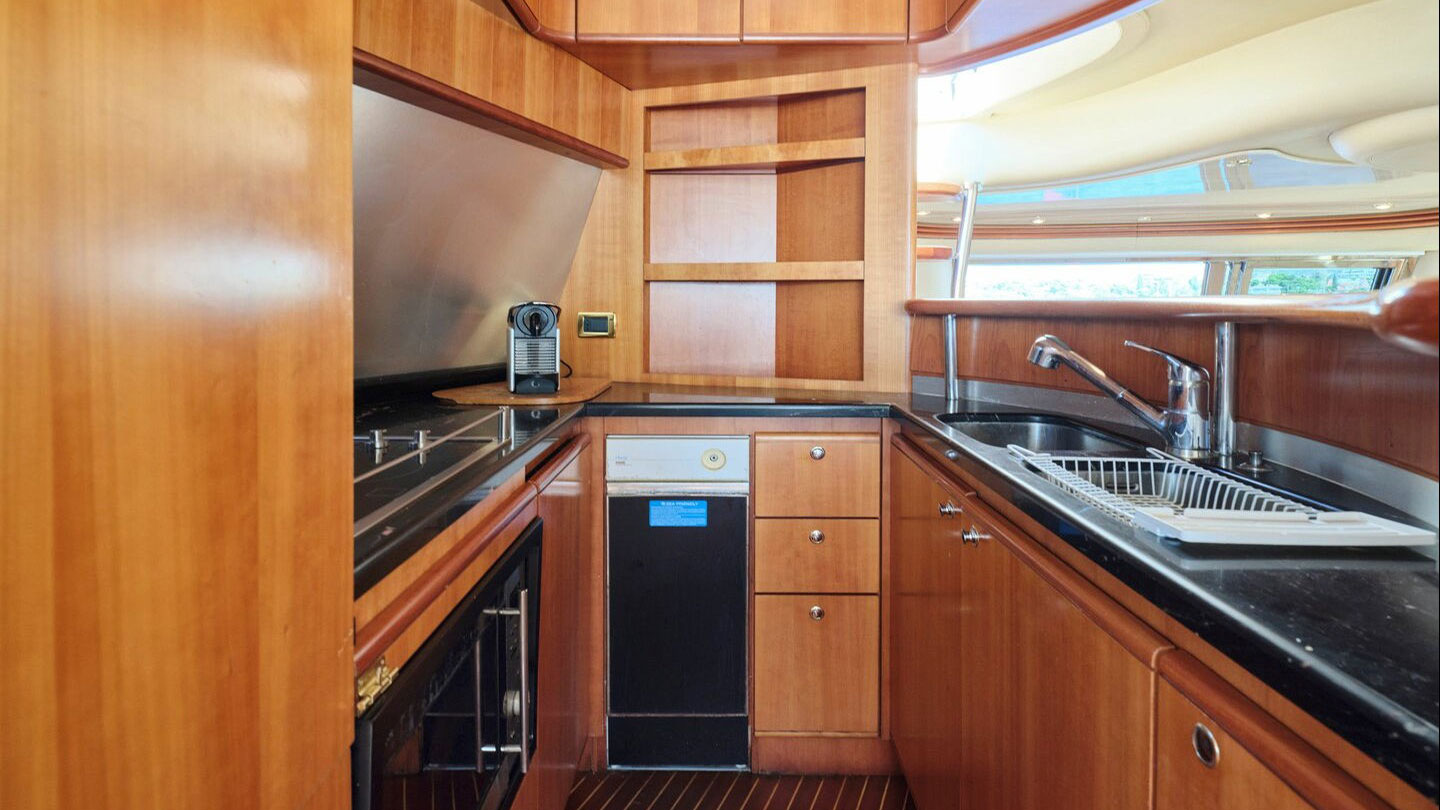 2006 Azimut 68 Evo for sale (photo 16)
