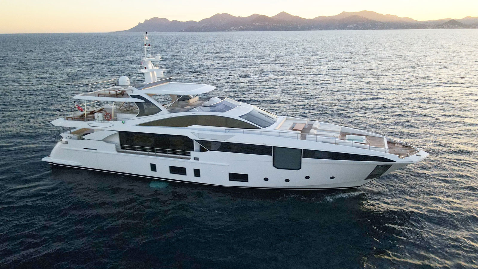 2017 Azimut Grande 35M à vendre (photo 6)