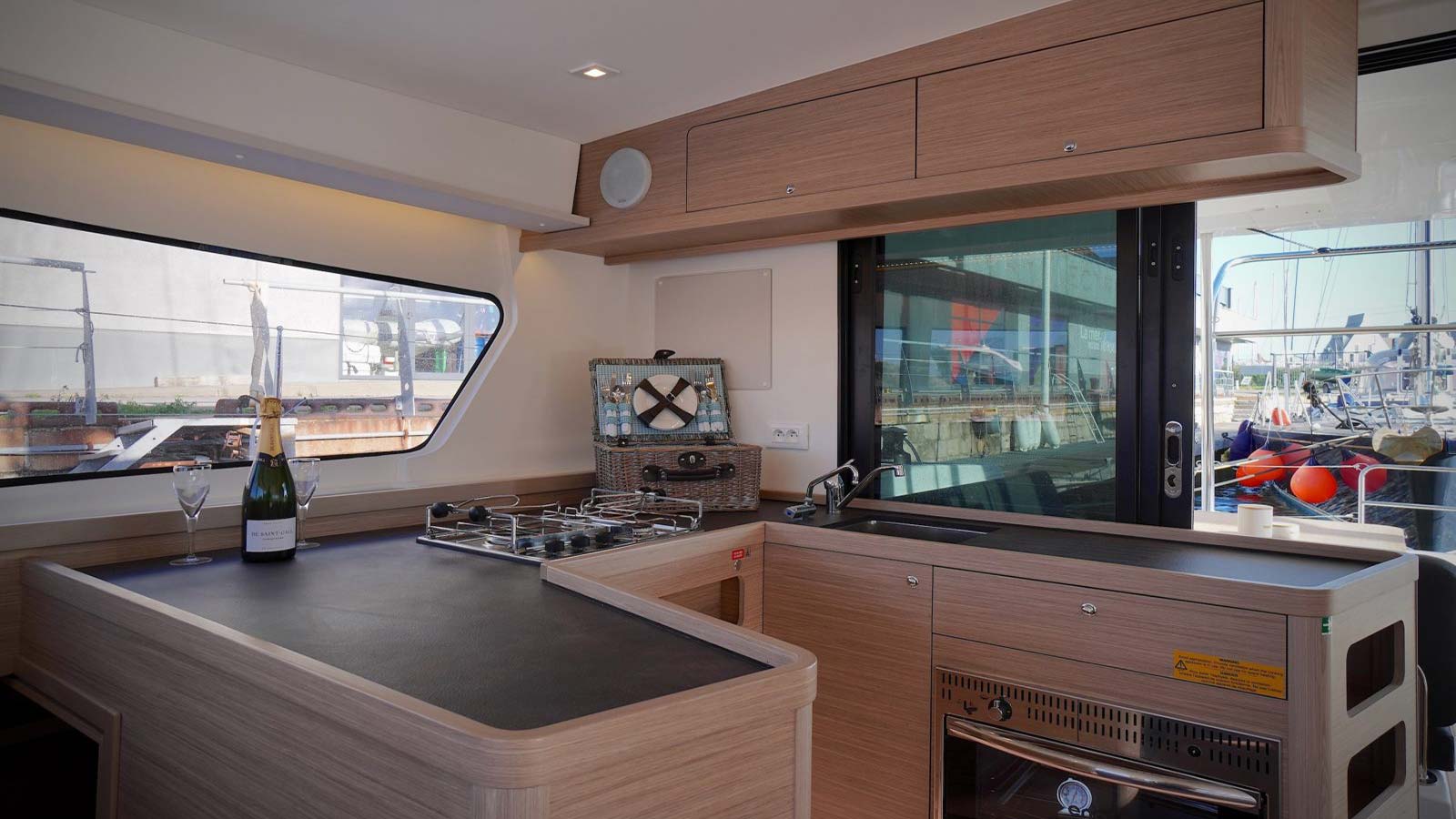 2023 Lagoon 42 for sale (photo 12)