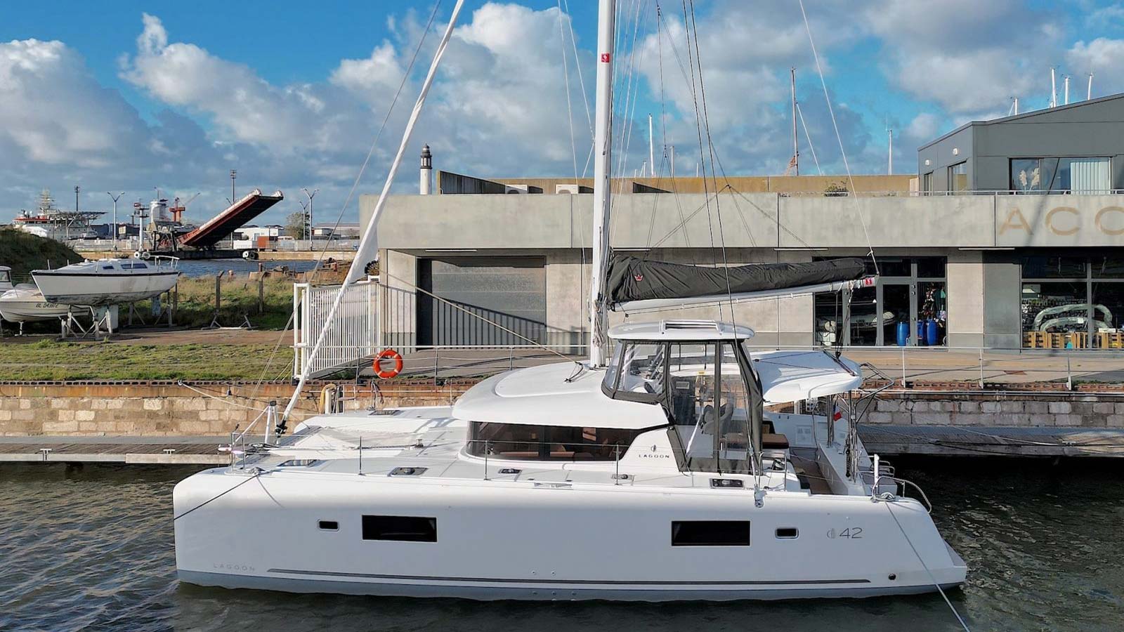 2023 Lagoon 42 for sale (photo 32)