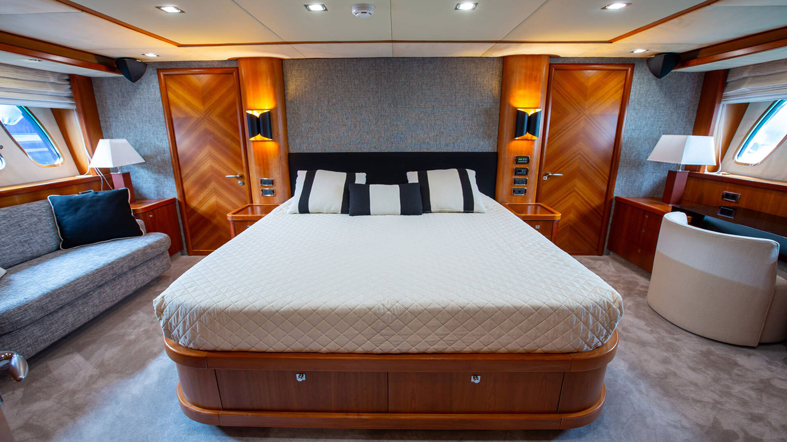 2007 Sunseeker 82 Yacht in vendita (photo 9)