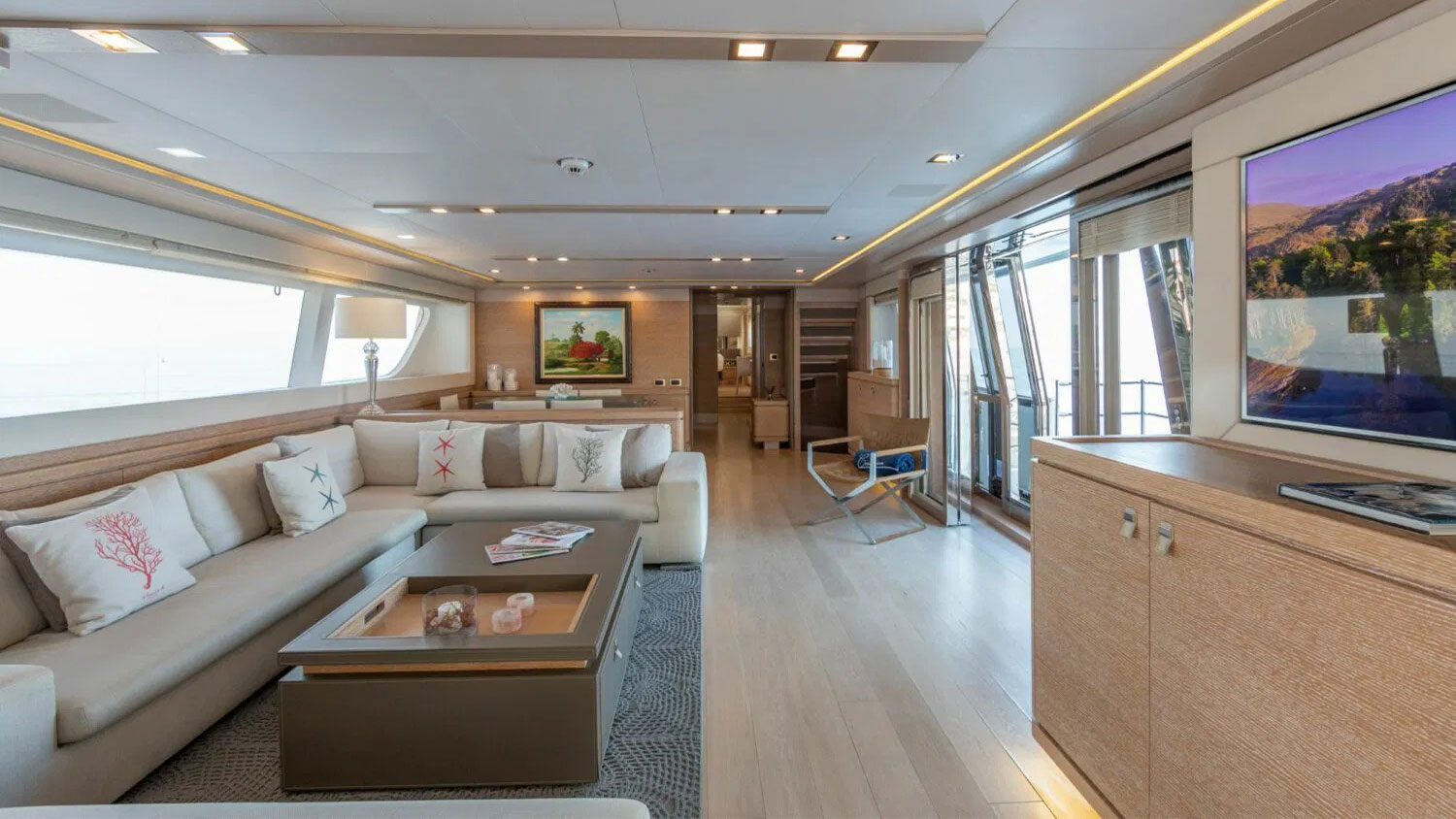 2013 Custom Line Navetta 33 te koop (photo 3)
