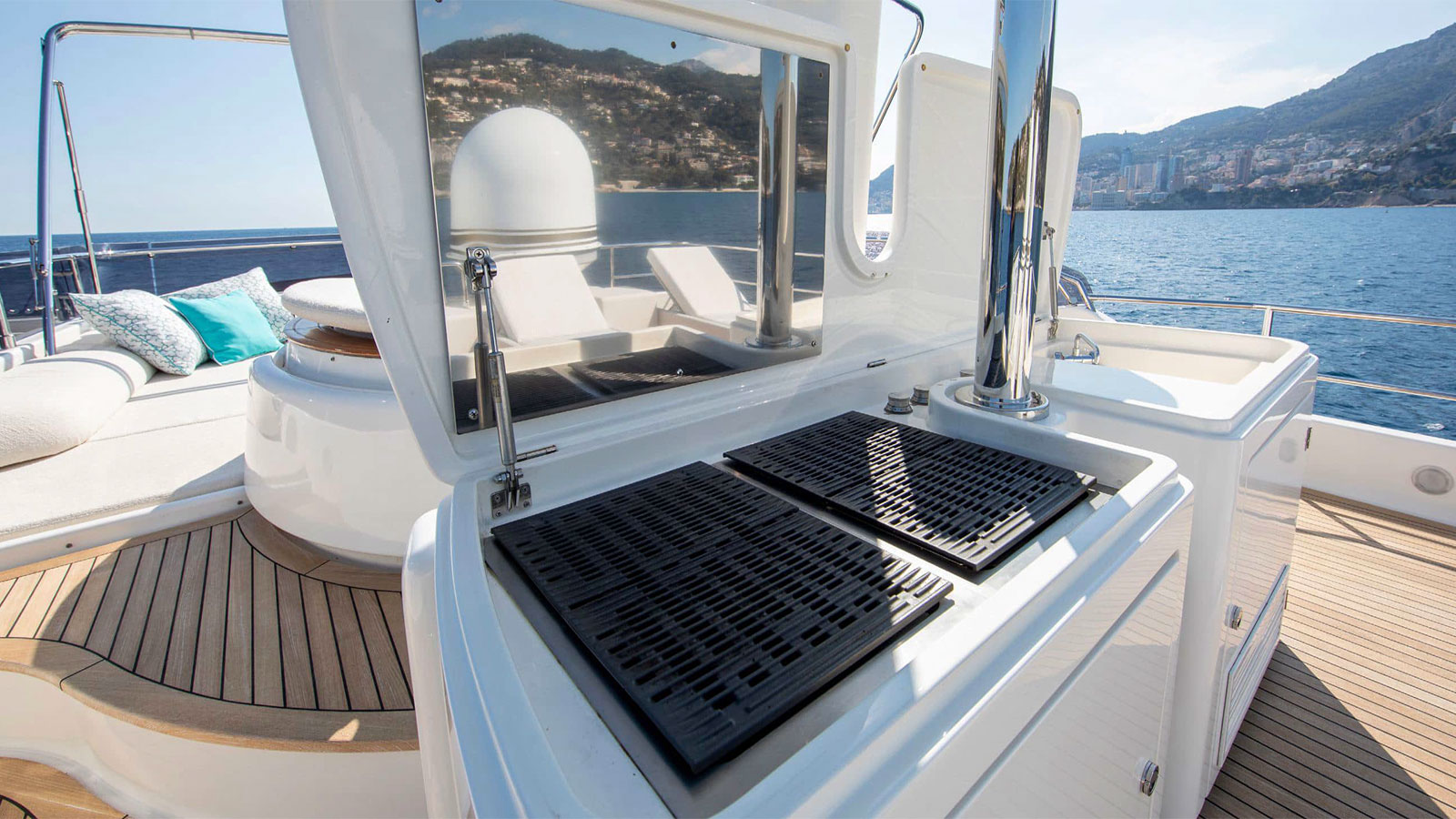 2013 Custom Line Navetta 33 te koop (photo 20)