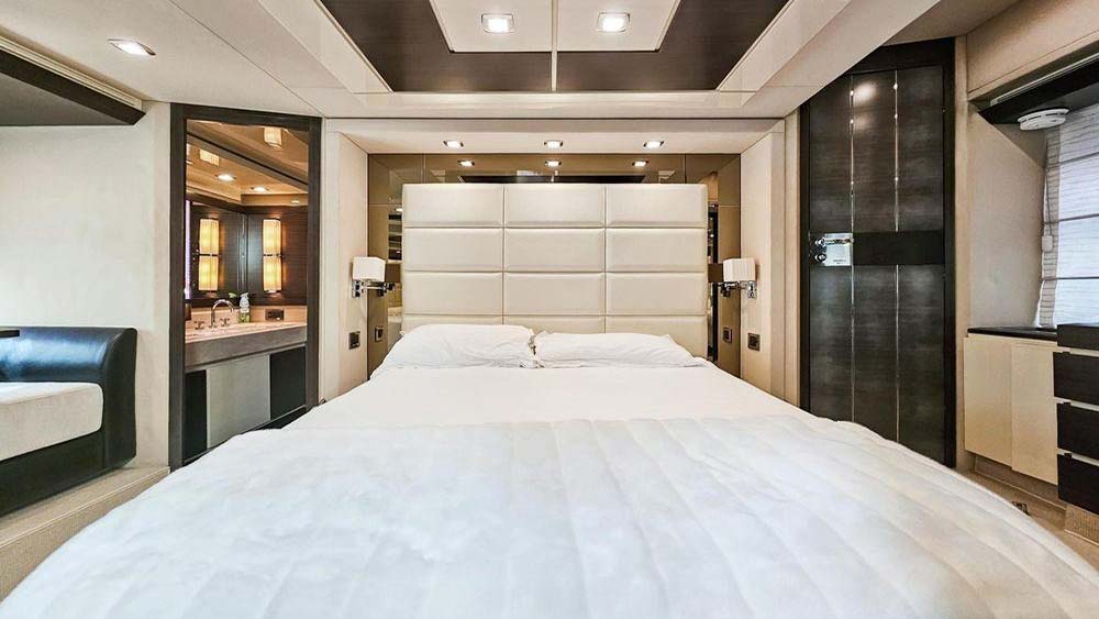 2013 Azimut 70 Fly for sale (photo 3)