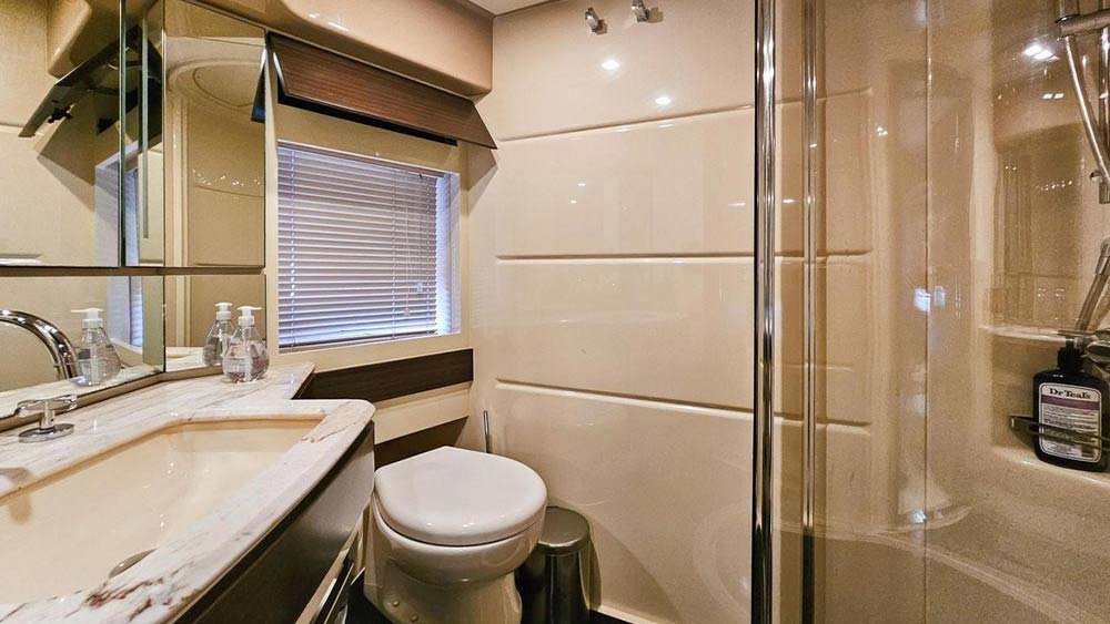 2013 Azimut 70 Fly for sale (photo 10)