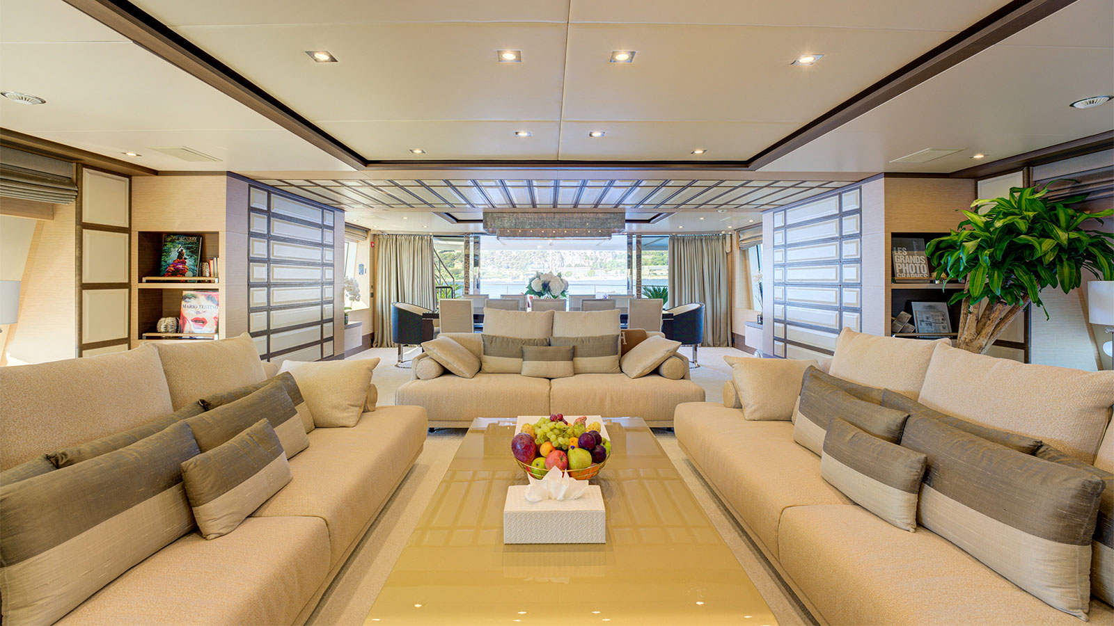 2014 Benetti Crystal 140 te koop (photo 3)