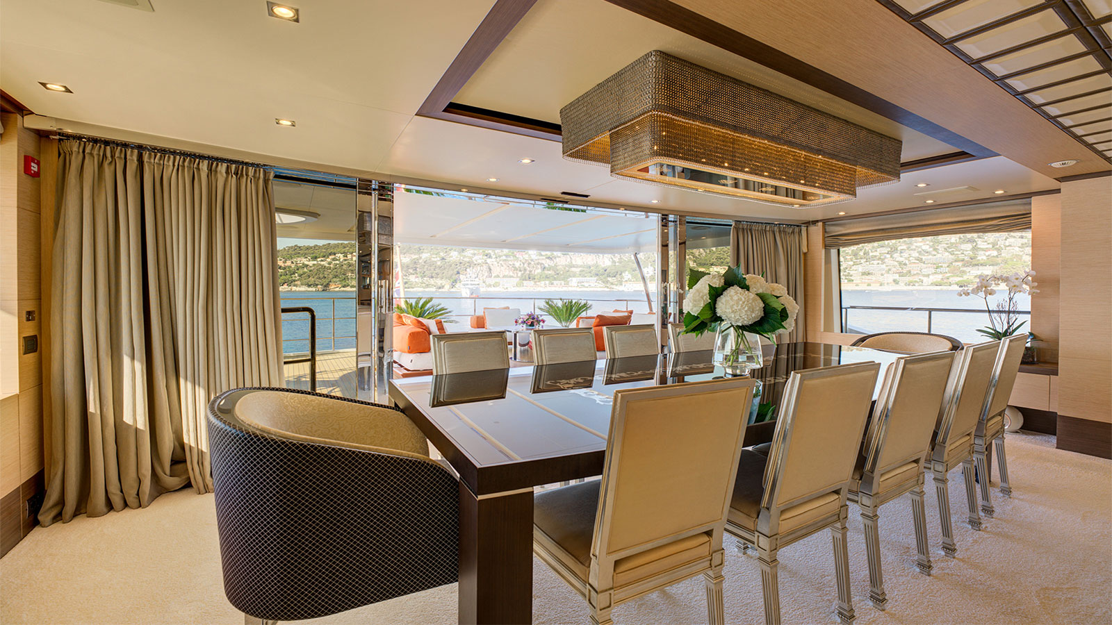 2014 Benetti Crystal 140 te koop (photo 15)