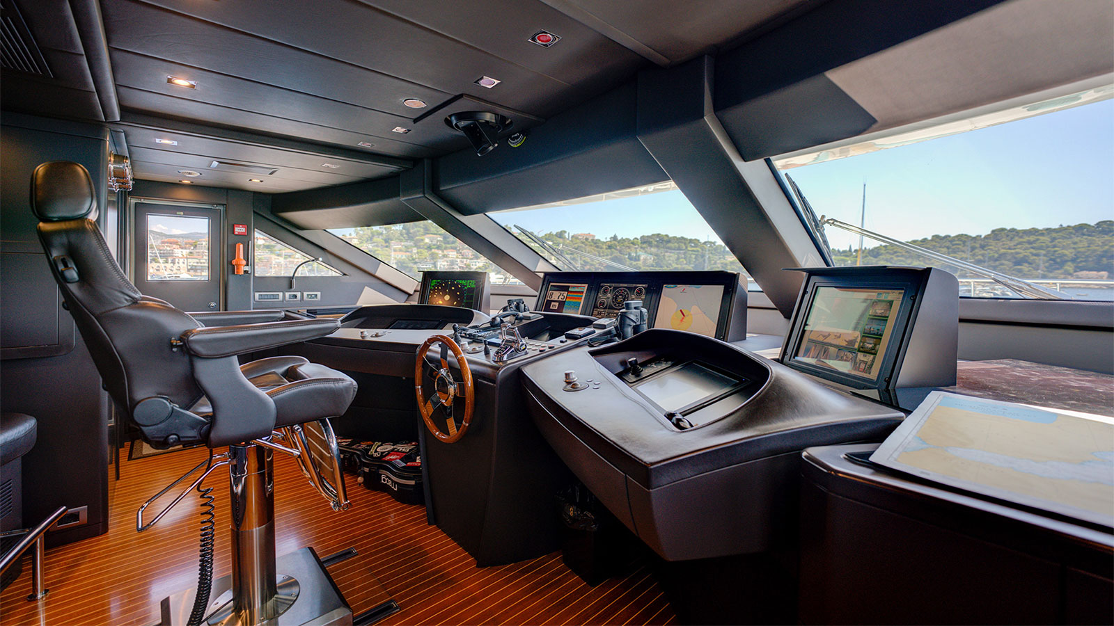 2014 Benetti Crystal 140 te koop (photo 16)