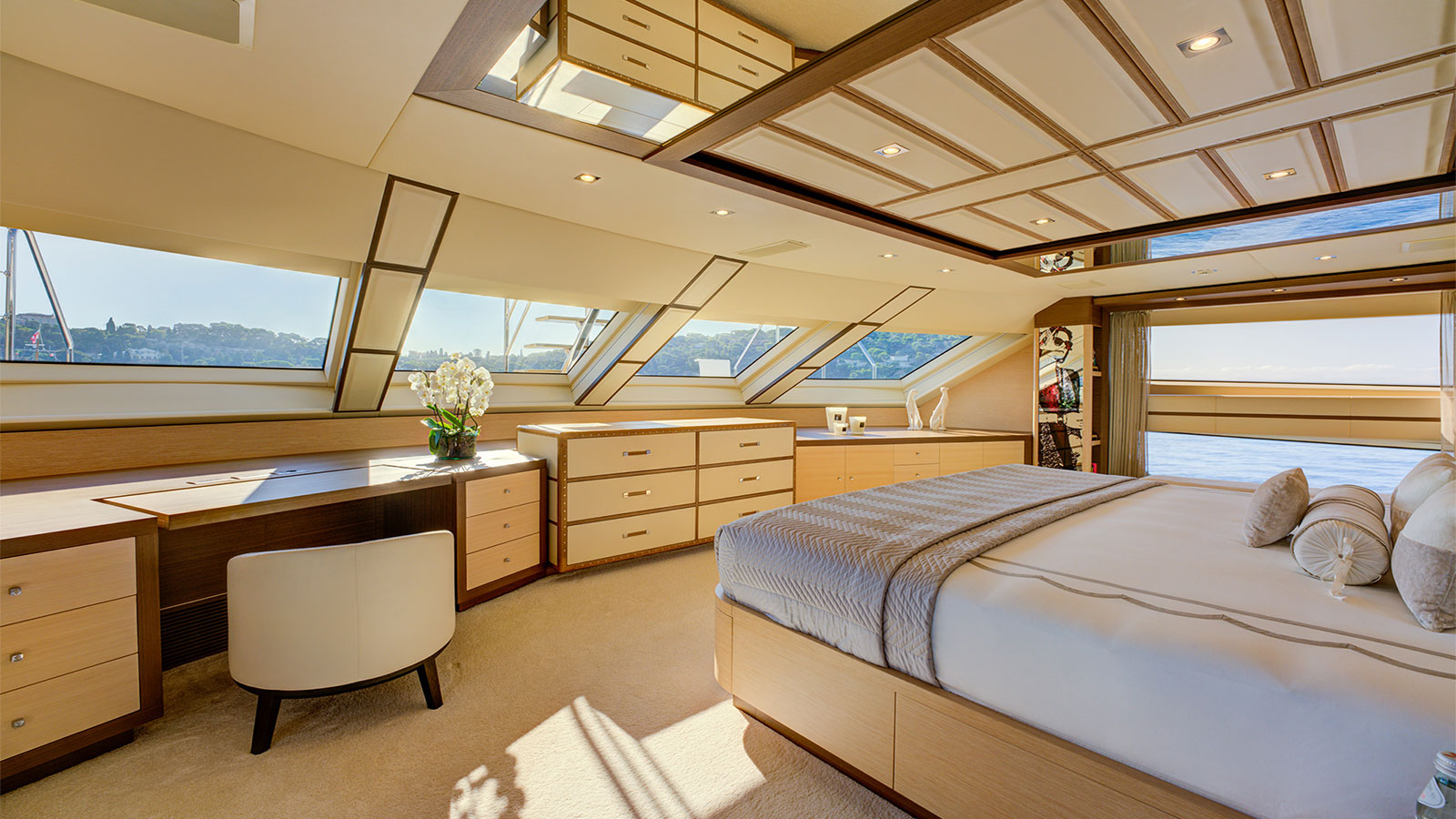 2014 Benetti Crystal 140 te koop (photo 19)