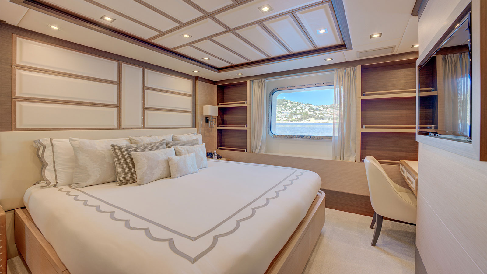 2014 Benetti Crystal 140 te koop (photo 20)