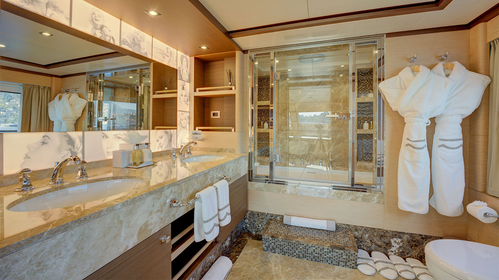 2014 Benetti Crystal 140 te koop (photo 24)