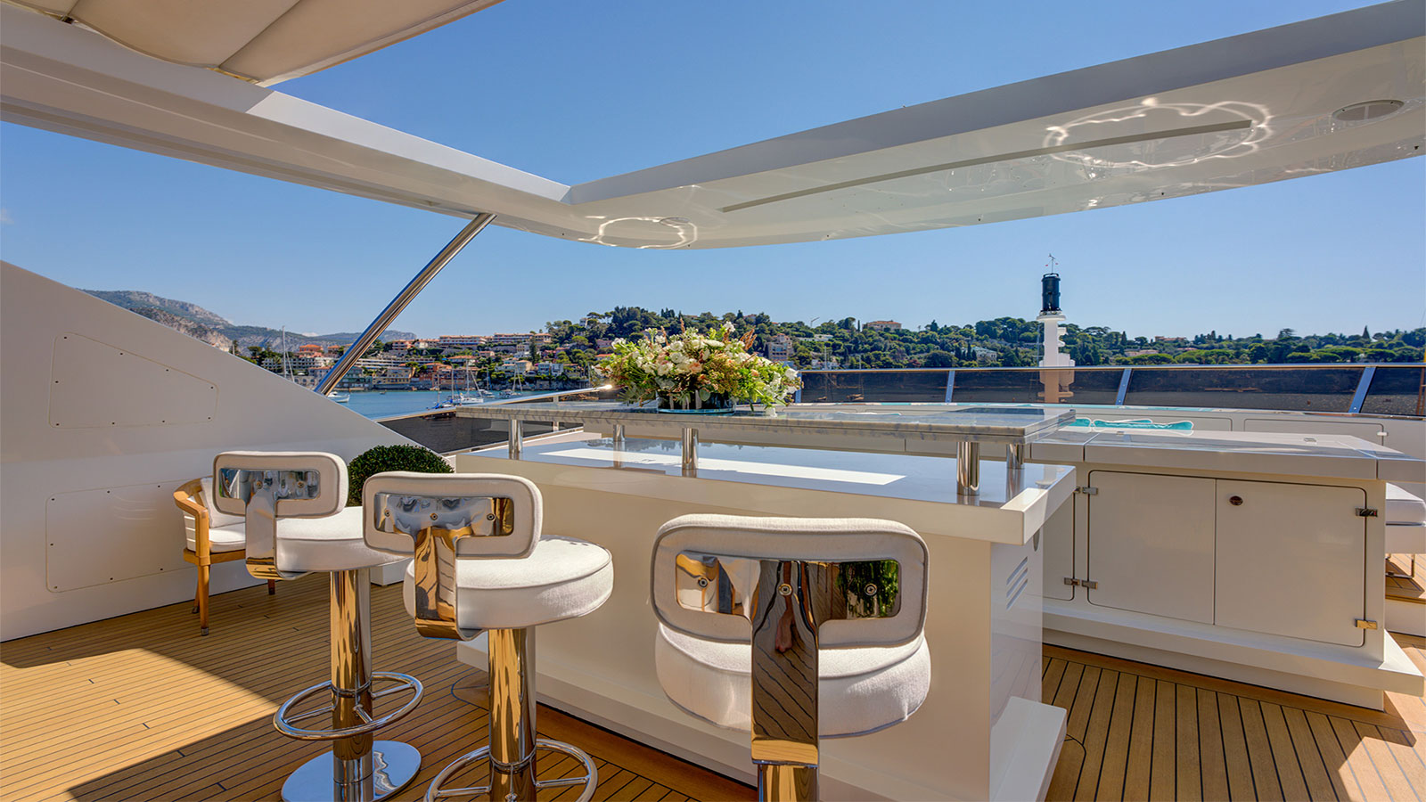 2014 Benetti Crystal 140 te koop (photo 31)