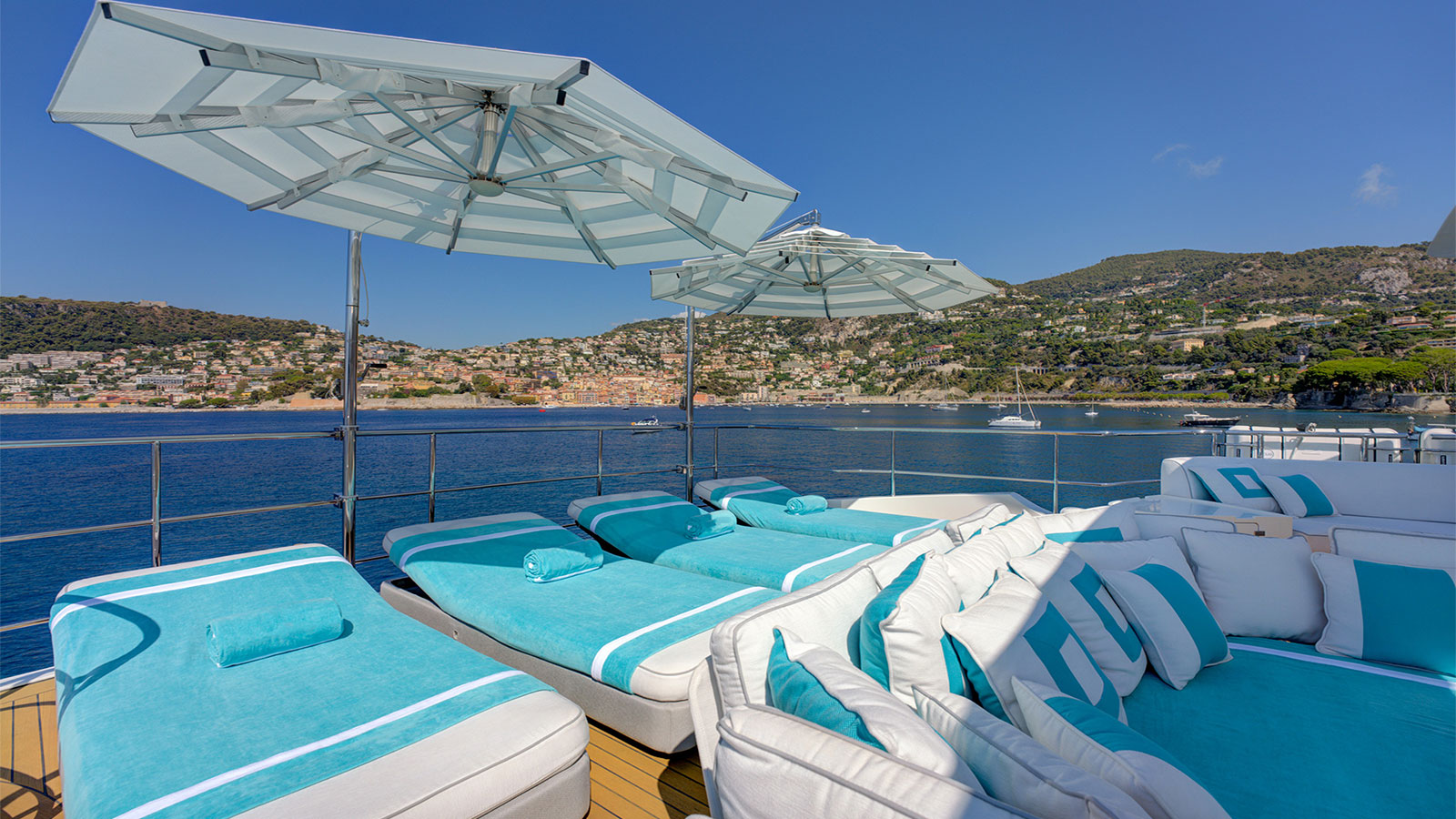 2014 Benetti Crystal 140 te koop (photo 33)