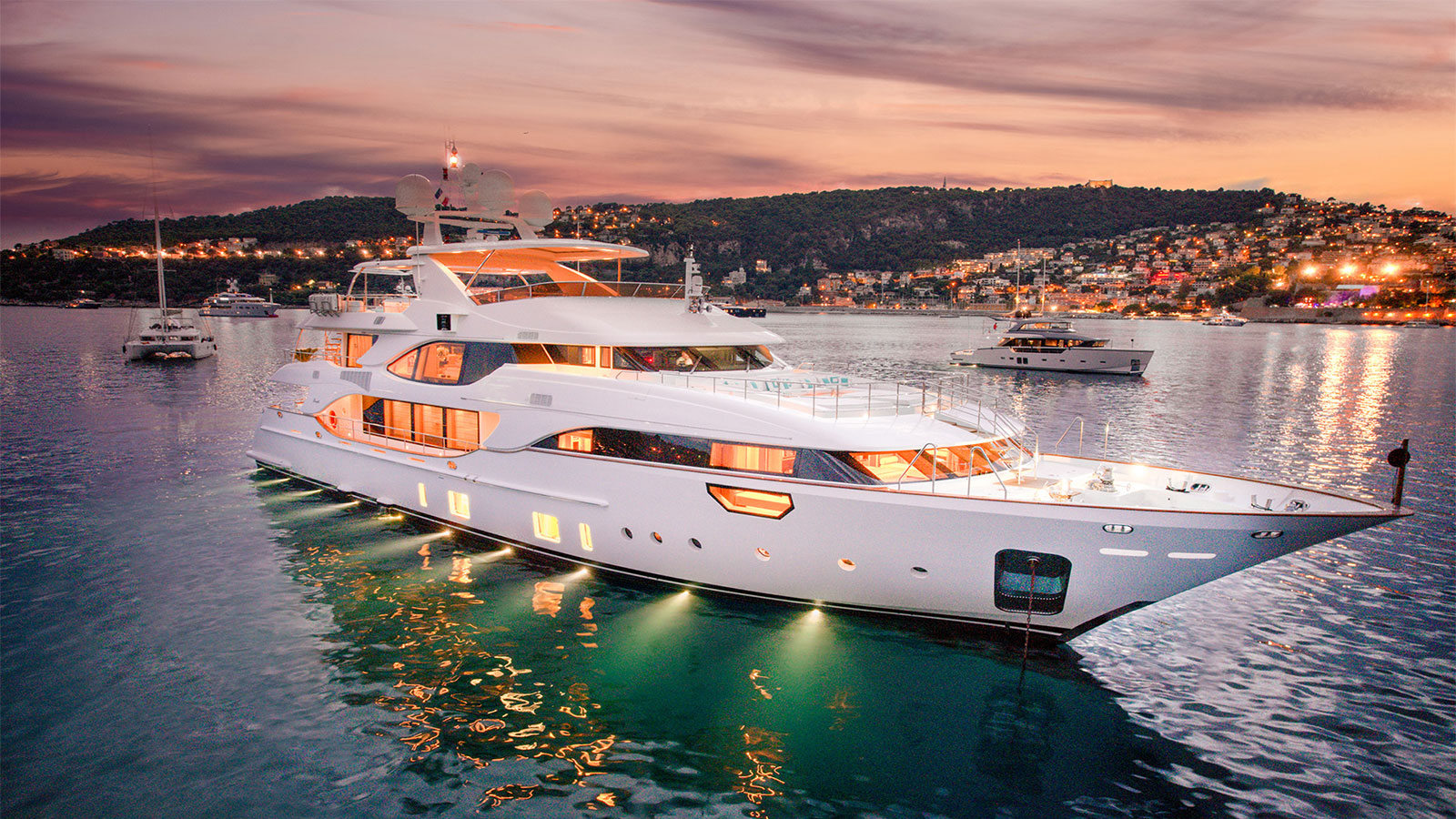 2014 Benetti Crystal 140 te koop (photo 38)
