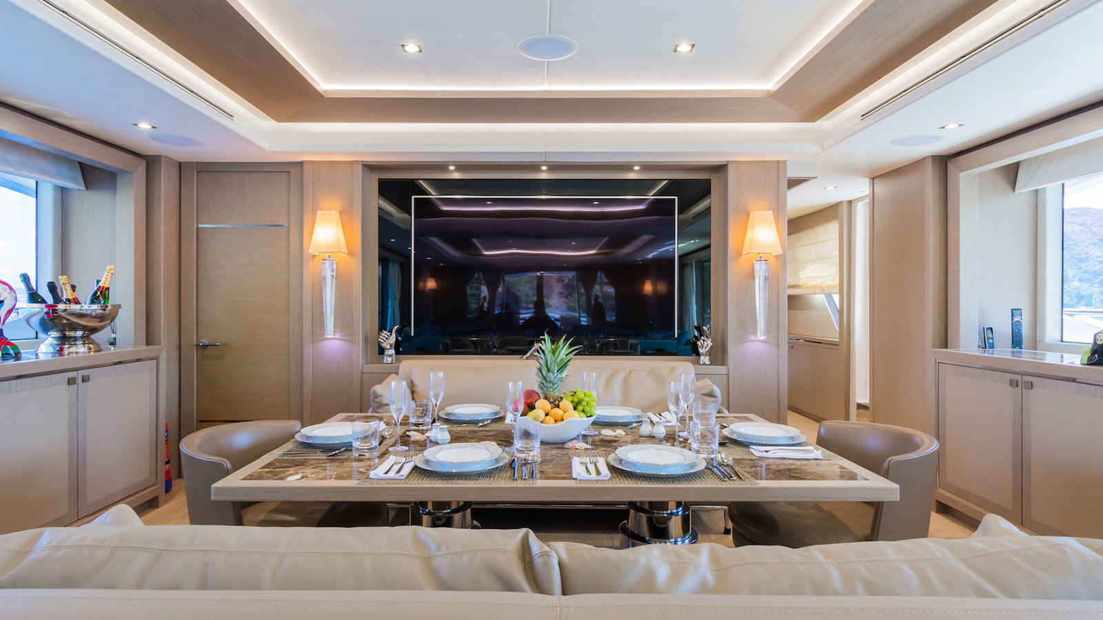 2017 Sunseeker 116 Sport Yacht for sale (photo 5)
