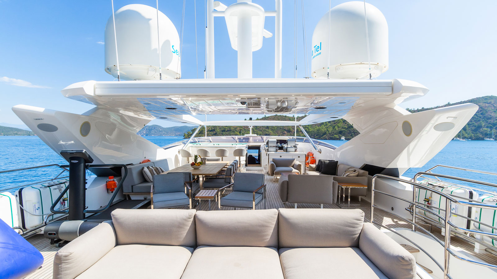 2017 Sunseeker 116 Sport Yacht for sale (photo 19)