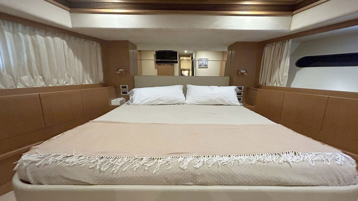 2006 Ferretti 780 HT for sale (photo 8)