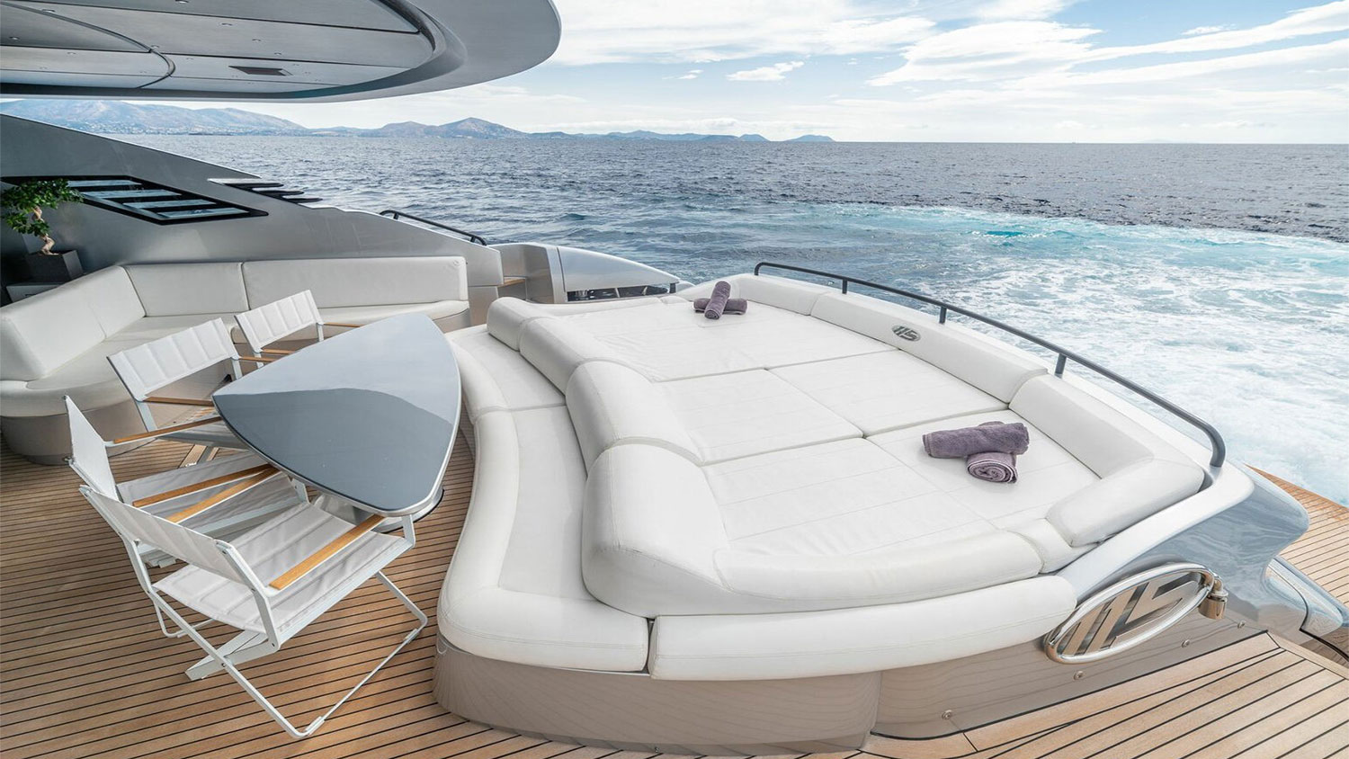 2004 Pershing 115 zu verkaufen (photo 12)