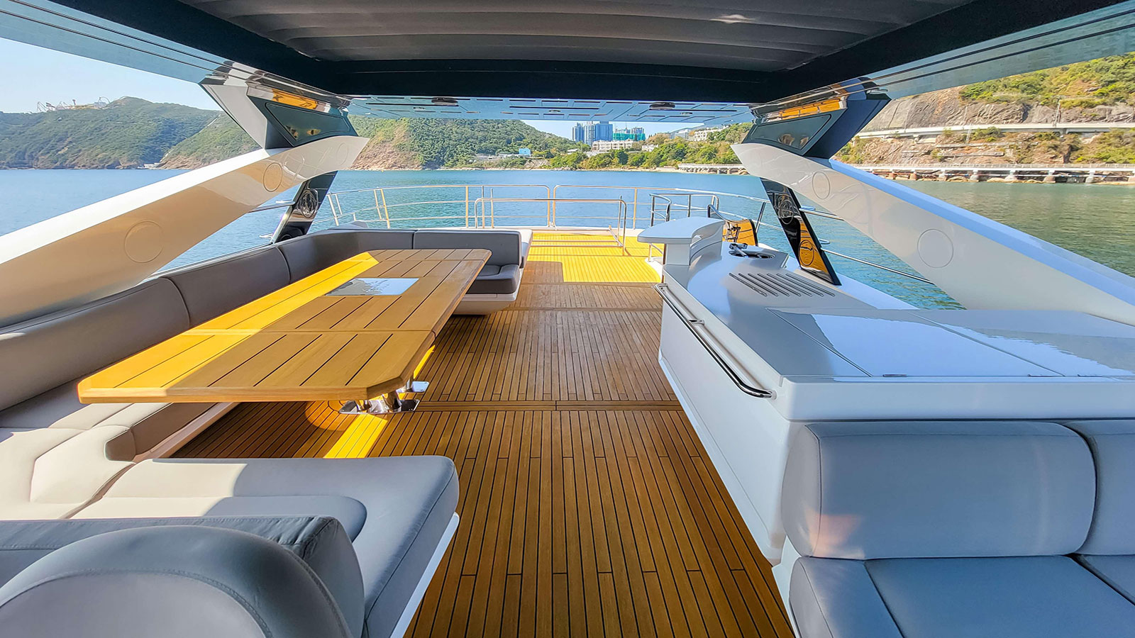 2016 Sunseeker 86 Yacht na sprzedaż (photo 18)