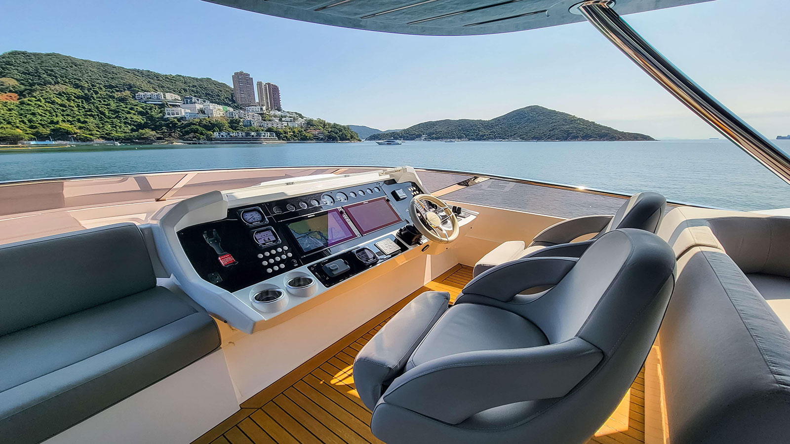 2016 Sunseeker 86 Yacht na sprzedaż (photo 23)