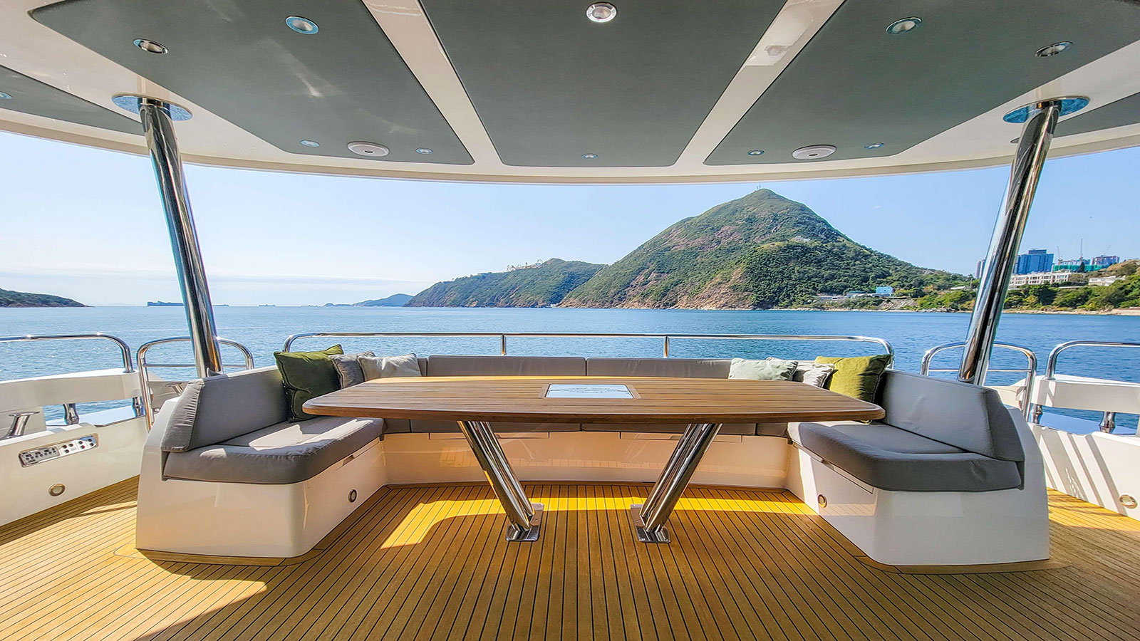 2016 Sunseeker 86 Yacht na sprzedaż (photo 25)