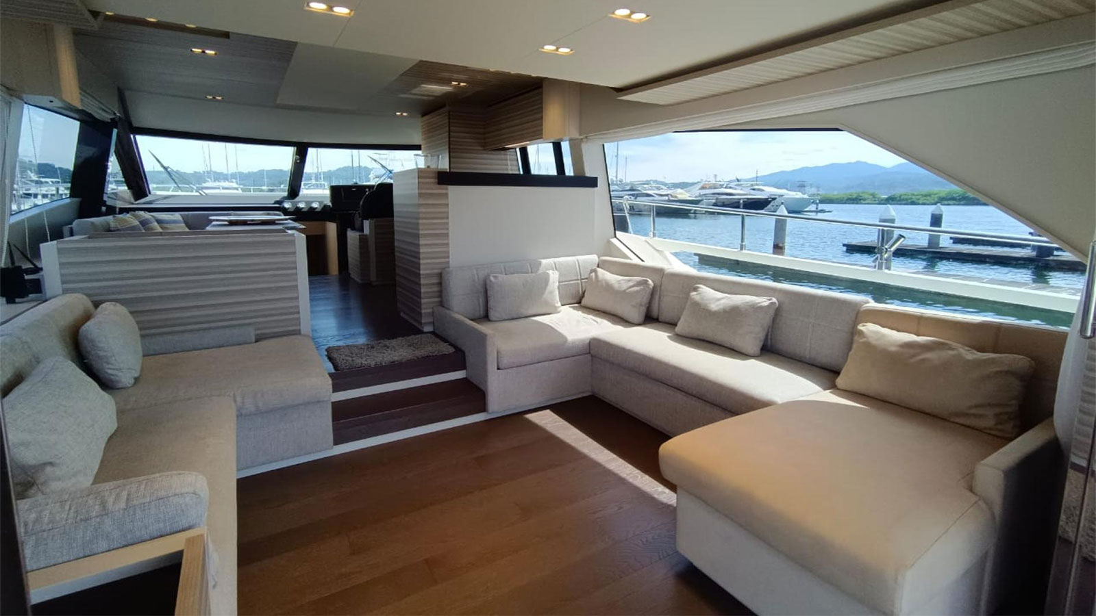 2020 Ferretti 670 à vendre (photo 5)