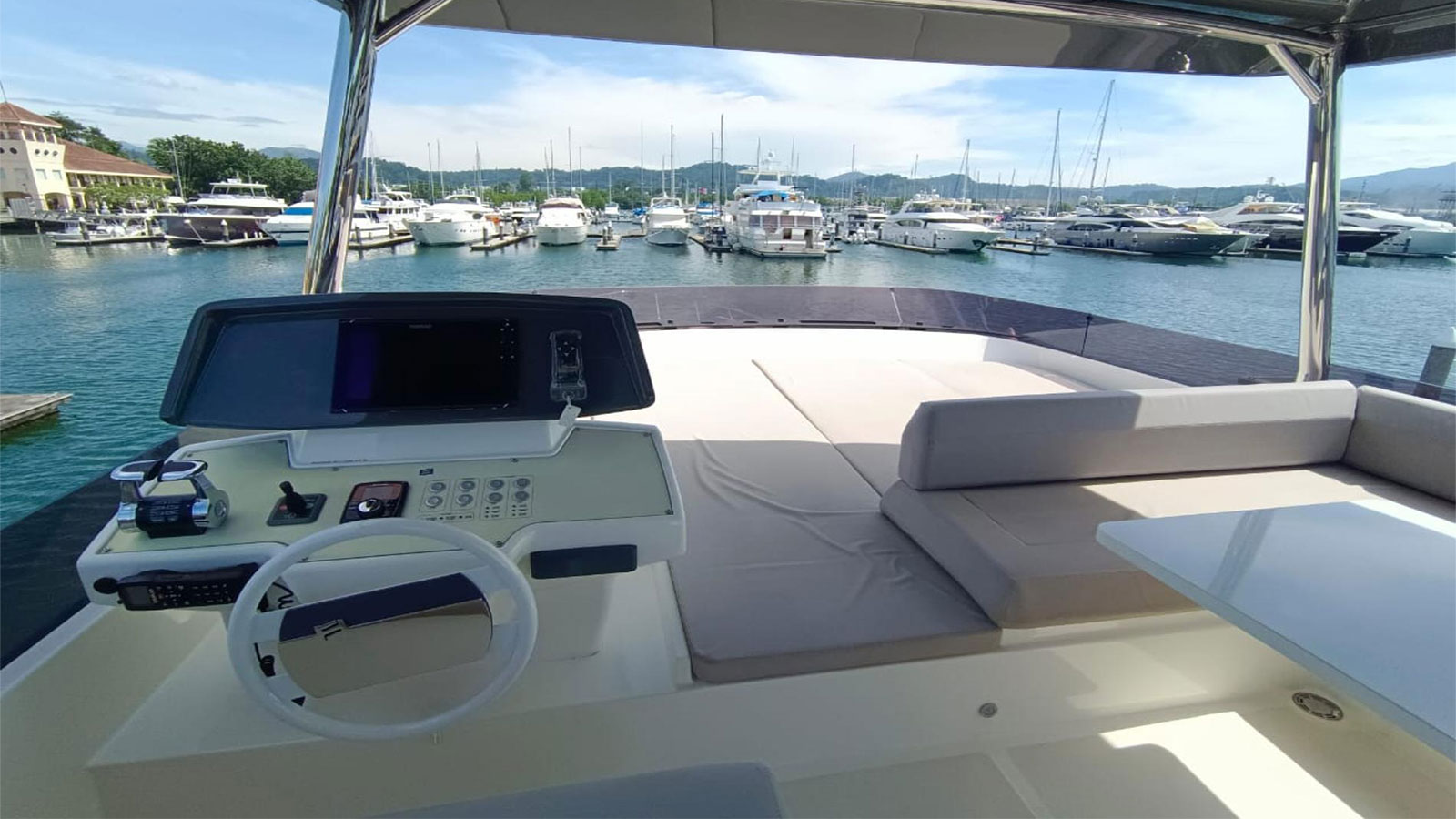 2020 Ferretti 670 à vendre (photo 18)