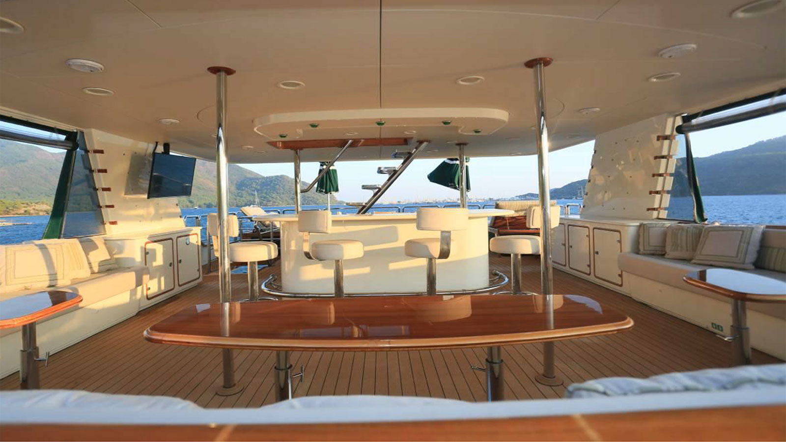 2004 Westport Custom 42m zu verkaufen (photo 14)