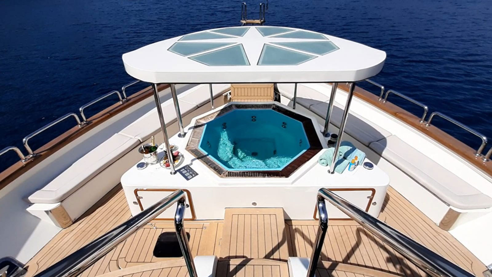2004 Westport Custom 42m zu verkaufen (photo 17)