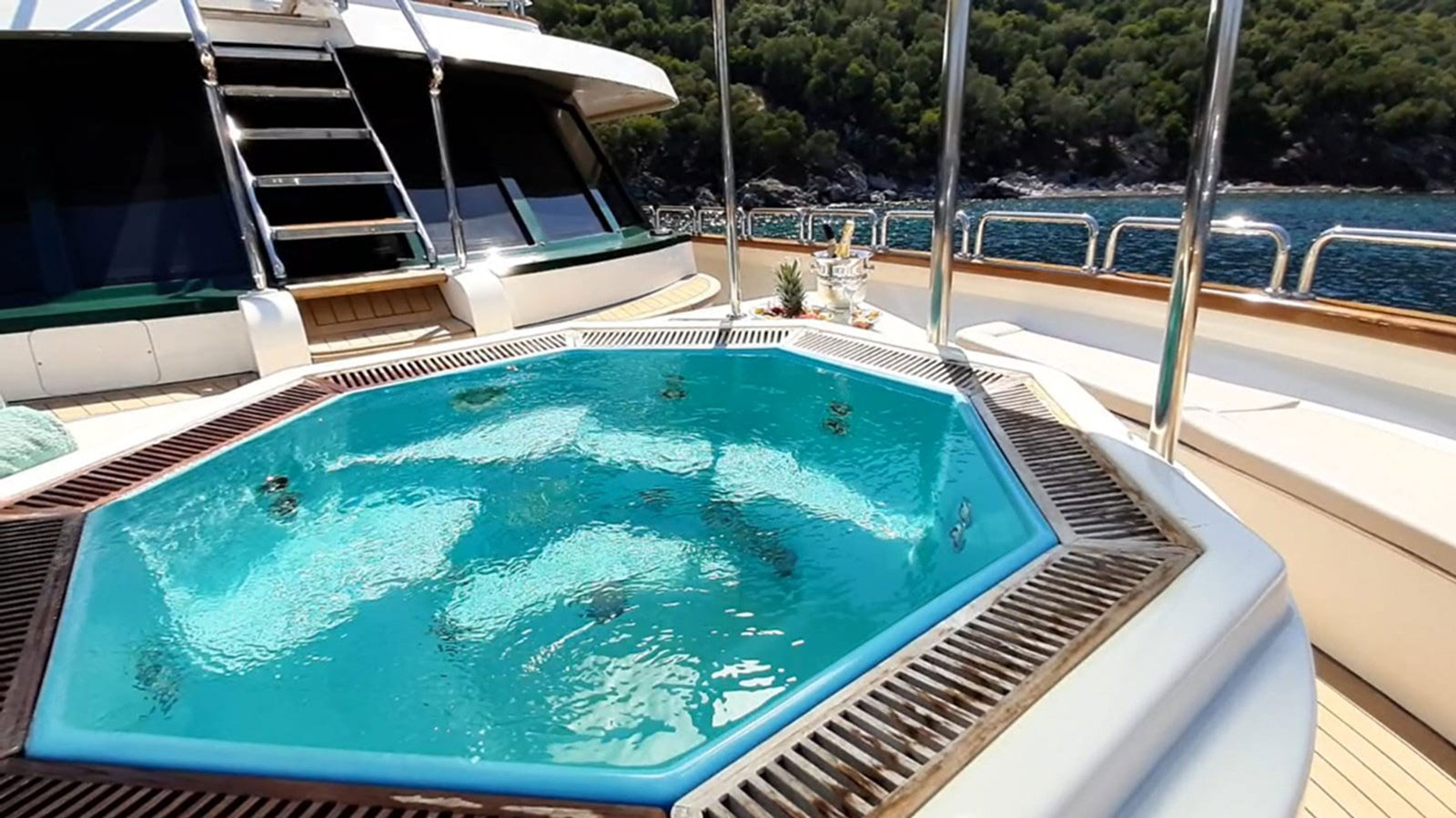 2004 Westport Custom 42m zu verkaufen (photo 18)