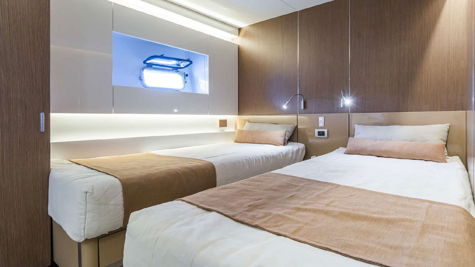 2019 Arcadia A85 in vendita (photo 12)
