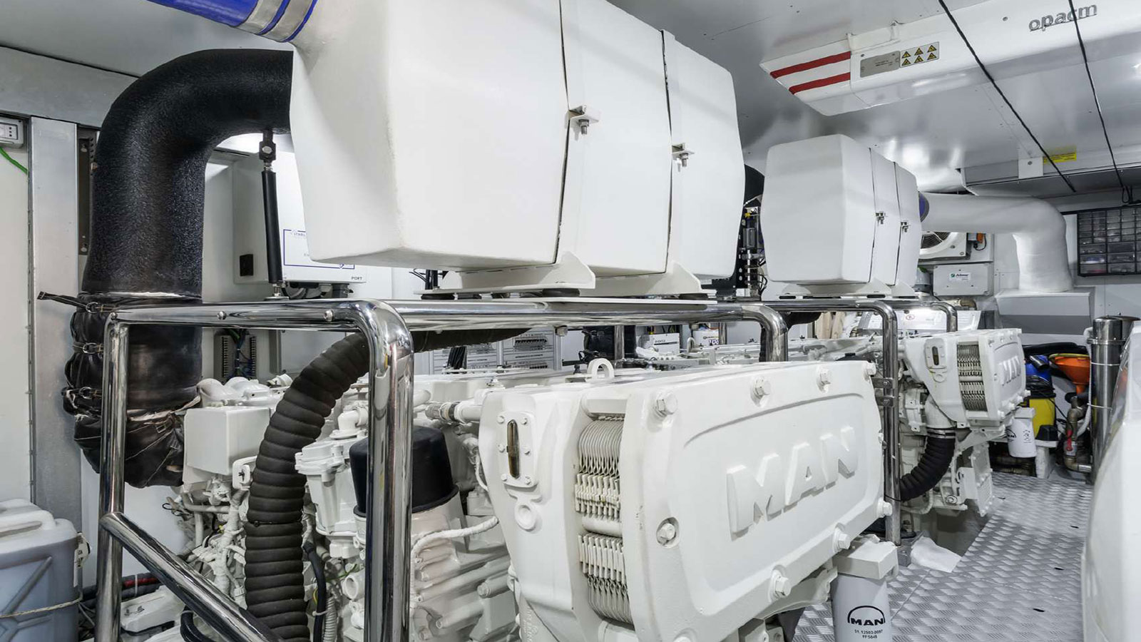2019 Arcadia A85 in vendita (photo 22)