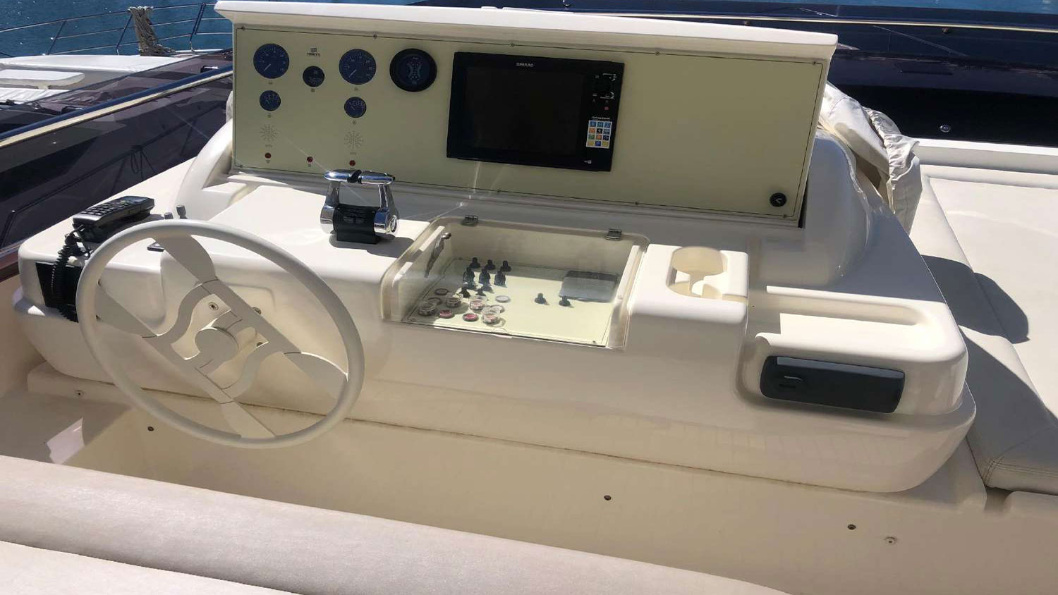 2015 Ferretti 800 HT te koop (photo 18)